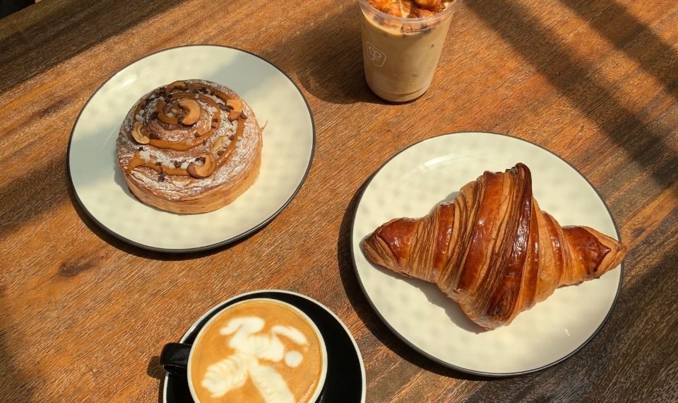 Menikmati Pastry Classic Perancis Ala Masculin Feminin